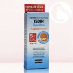 Fotoprotección ultraligera de uso diario para niños que no irrita los ojos Fotoprotector facial de fase acuosa que aporta hidratación intensa.